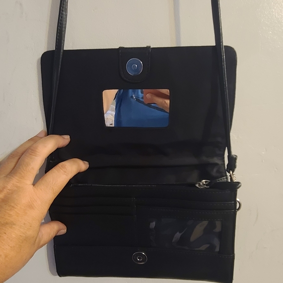 Giani Bernini Black Crossbody Bag - Picture 3 of 7